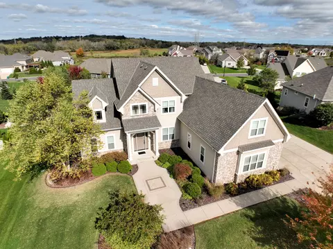 n56w19780 Powell, Menomonee Falls, WI 53051