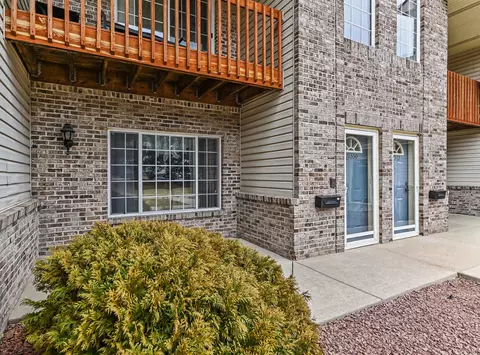 17360 W Lincoln, New Berlin, WI 53146
