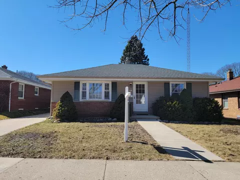 3657 S Taylor, Milwaukee, WI 53207