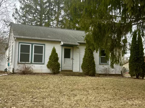 135 Felix, Wales, WI 53183
