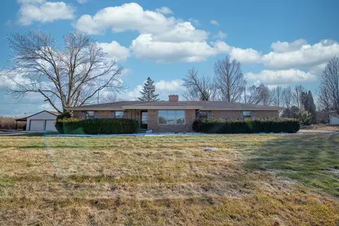 2625 4 12 Mile, Racine, WI 53402