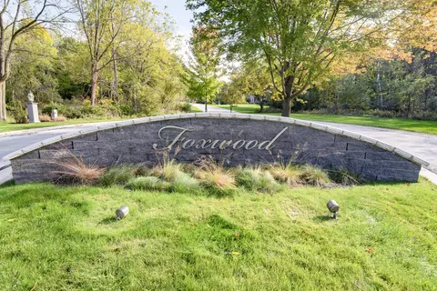 w305n2808 Foxwood, Delafield, WI 53072