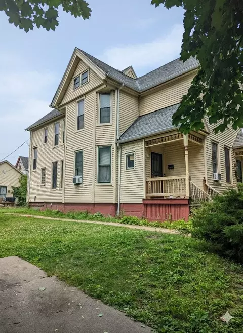 2439 N Dr William Finlayson #2441, Milwaukee, WI 53212