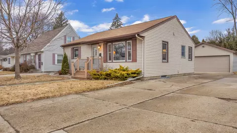 561 E 9th, Fond Du Lac, WI 54935