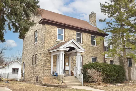 1112 S 77th, West Allis, WI 53214