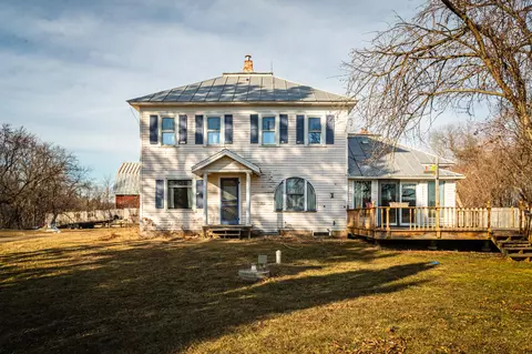 n9003 County Road Vv, Farmington, WI 54644