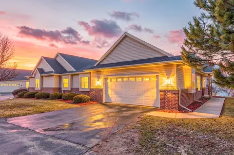 2832 E Somers, Cudahy, WI 53110