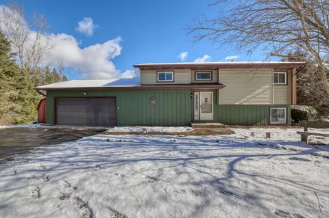 s94w35101 Crestfield, Eagle, WI 53119