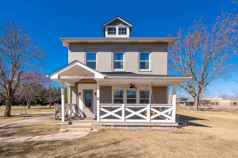 924 W Main, Palmyra, WI 53156