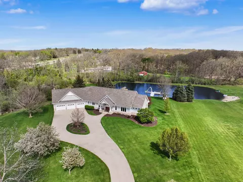 n2568 Snake Road, Geneva, WI 53147