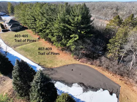 407 Trail Of Pnes #409, Rochester, WI 53105