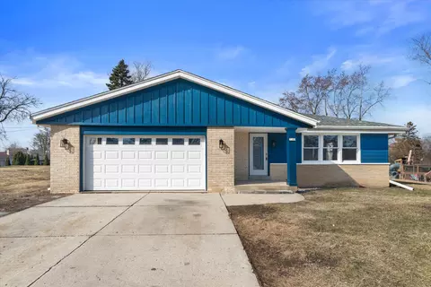 5389 S 51st, Greendale, WI 53129