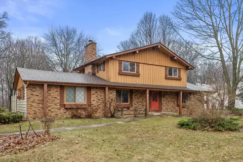 370 Douglas, Cedarburg, WI 53012