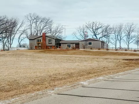n5748 Metovale Road, Metomen, WI 53919