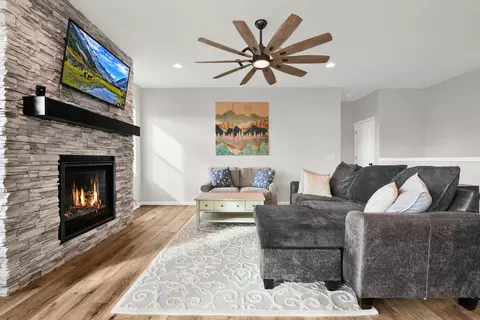 n62w21743 Augusta, Menomonee Falls, WI 53051