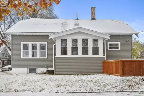 3530 W Park Hl, Milwaukee, WI 53208