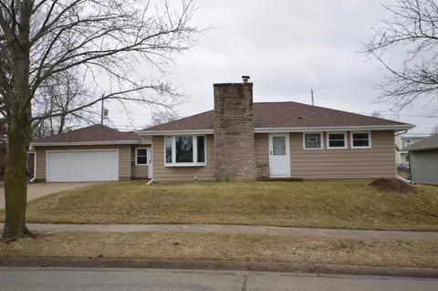 1321 Sherman, South Milwaukee, WI 53172
