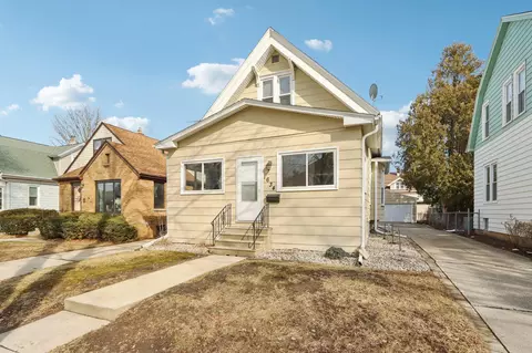 1634 S 80th, West Allis, WI 53214