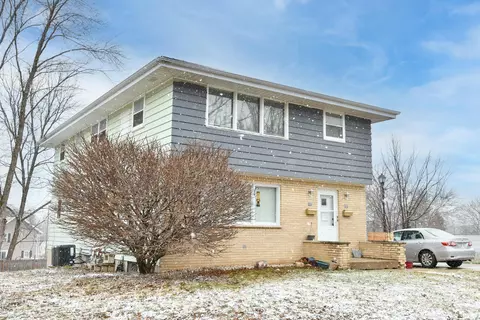 804 John, Waukesha, WI 53188