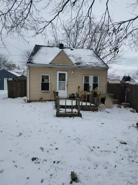 2205 Kentucky, Racine, WI 53405