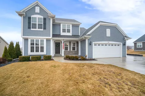 555 Spur, Slinger, WI 53086