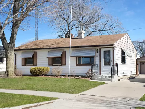 3666 S 25th, Milwaukee, WI 53221