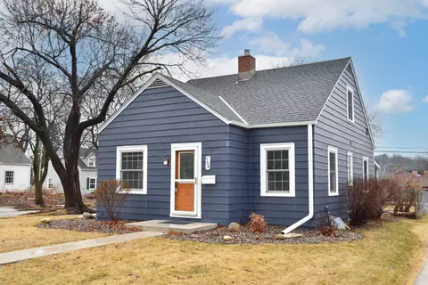 768 2nd, West Bend, WI 53095