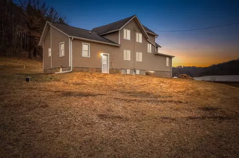 n3460 South Steine Road, Franklin, WI 54627