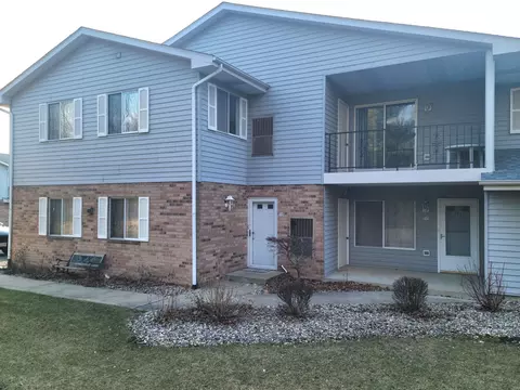 1203 N Sunnyslope #204, Mount Pleasant, WI 53406
