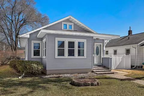 325 23rd, La Crosse, WI 54601