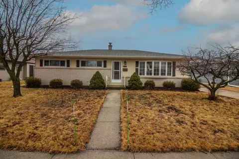 3003 S 20th, Sheboygan, WI 53081