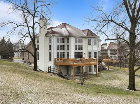 1492 Highland #8-32, Geneva, WI 53147