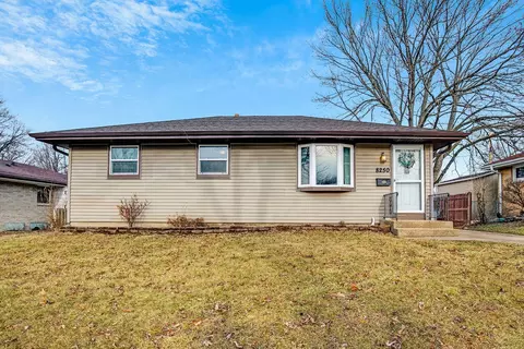 8250 W Acacia, Milwaukee, WI 53223
