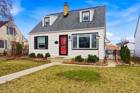3776 N 98th, Milwaukee, WI 53222