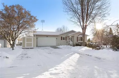 910 Farmer, Tomah, WI 54660
