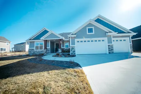 1533 Fay, Oconomowoc, WI 53066