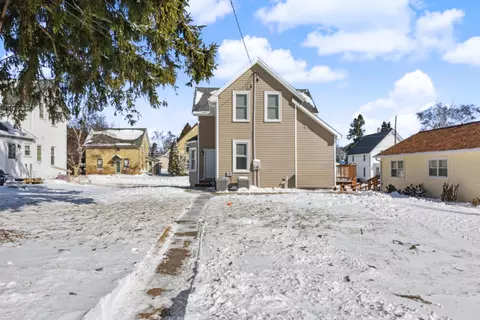 123 E Cleveland #125, Port Washington, WI 53074