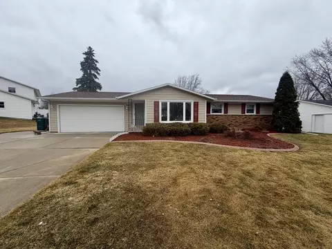 3060 Holland, Howard, WI 54313