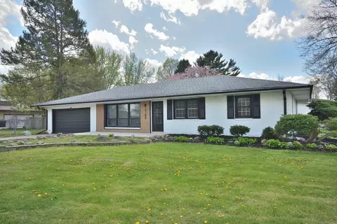 2106 Murphy Woods, Beloit, WI 53511
