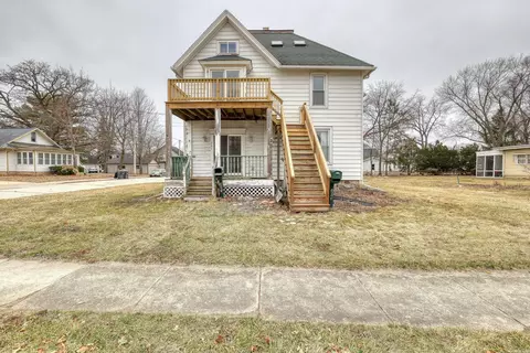301 Pleasant #303, Mukwonago, WI 53149