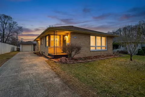 807 79th, Kenosha, WI 53143