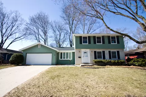1804 Hemit, Waukesha, WI 53189