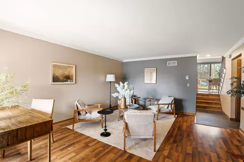 3850 Klondike #B, Brookfield, WI 53045