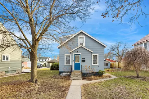 2132 Jackson, La Crosse, WI 54601