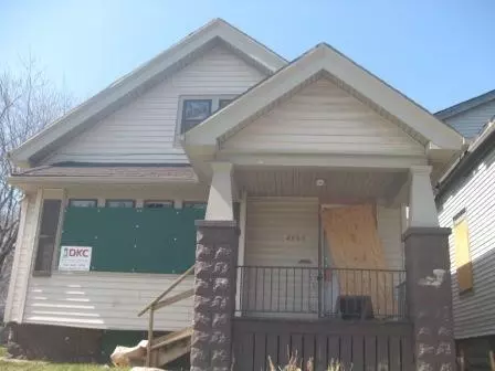 2553 N 35th, Milwaukee, WI 53210
