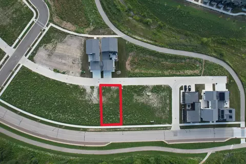 9385 S Lake Vis #3003, Oak Creek, WI 53154