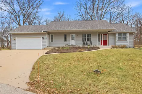 1121 Rolling, Lake Geneva, WI 53147