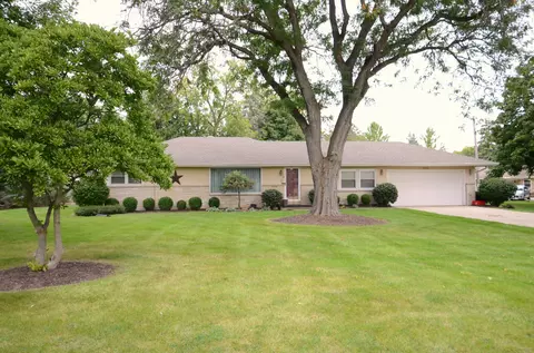 5415 S Nicolet, New Berlin, WI 53151