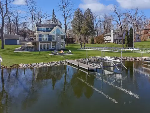 6513 Willow, Waterford, WI 53185