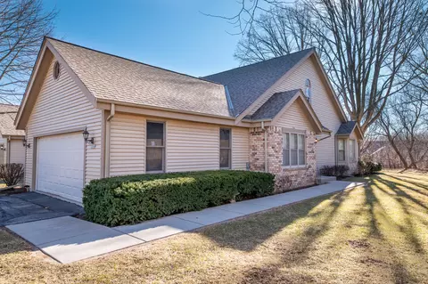 6780 N Melissa #4, Glendale, WI 53209